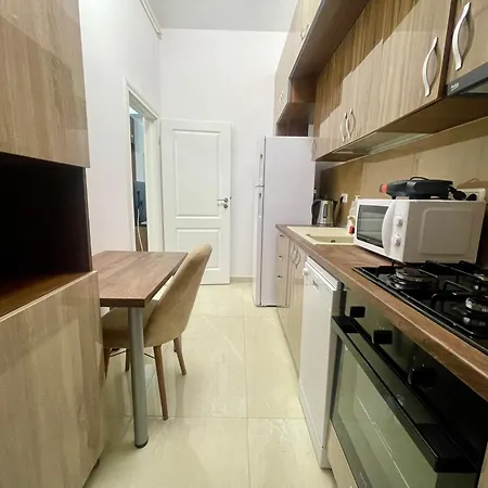 Apartment Adress Cd10