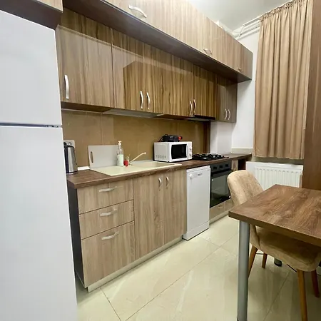 Apartament Adress Cd10 *